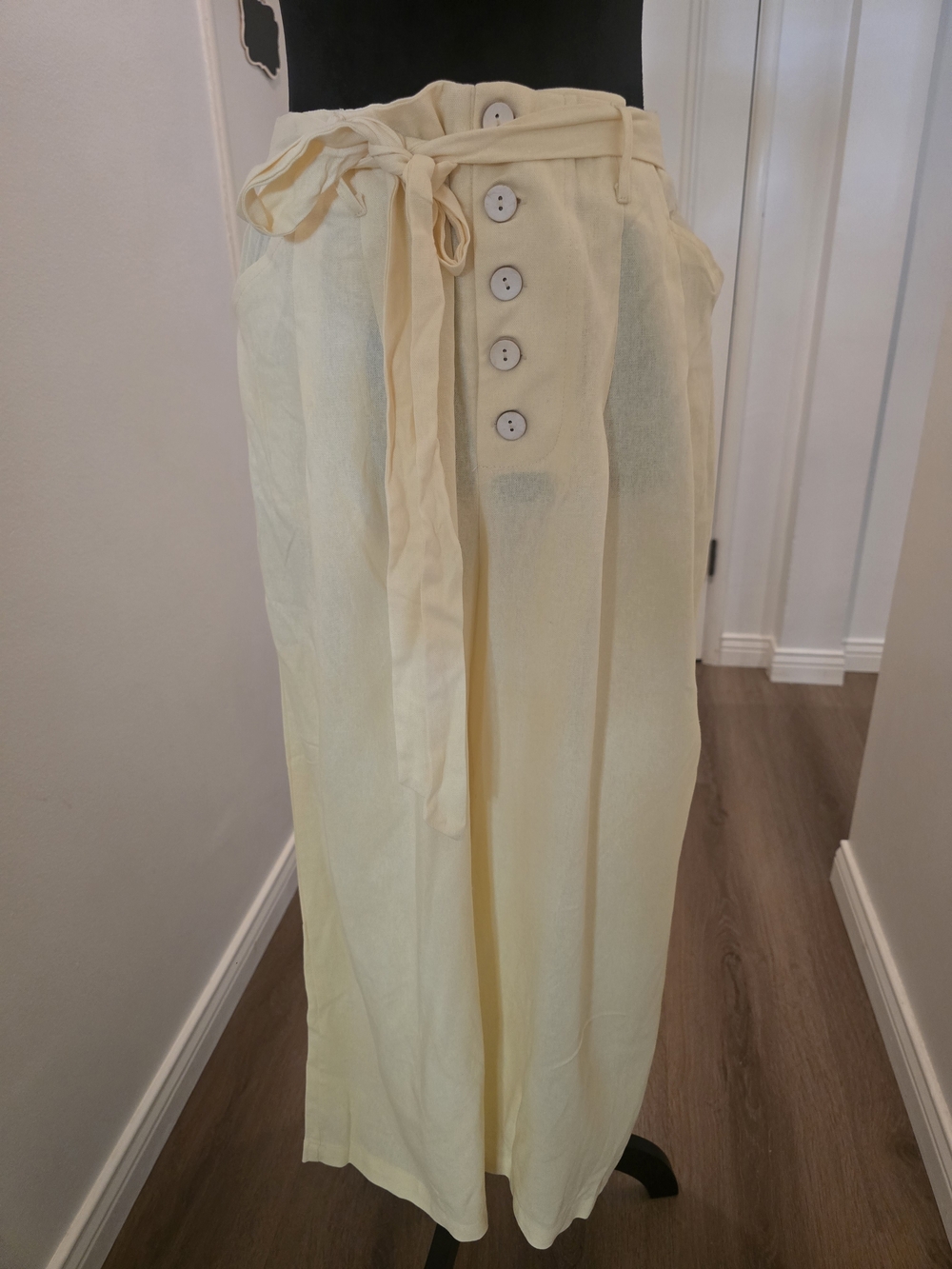 NWT Francesca’s Yellow Linen-Blend Wide-Leg Pants